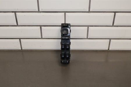2003-2007 Hummer H2- Left Front Window Switch