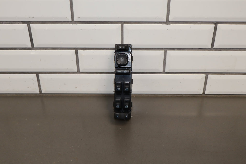 2003-2007 Hummer H2- Left Front Window Switch