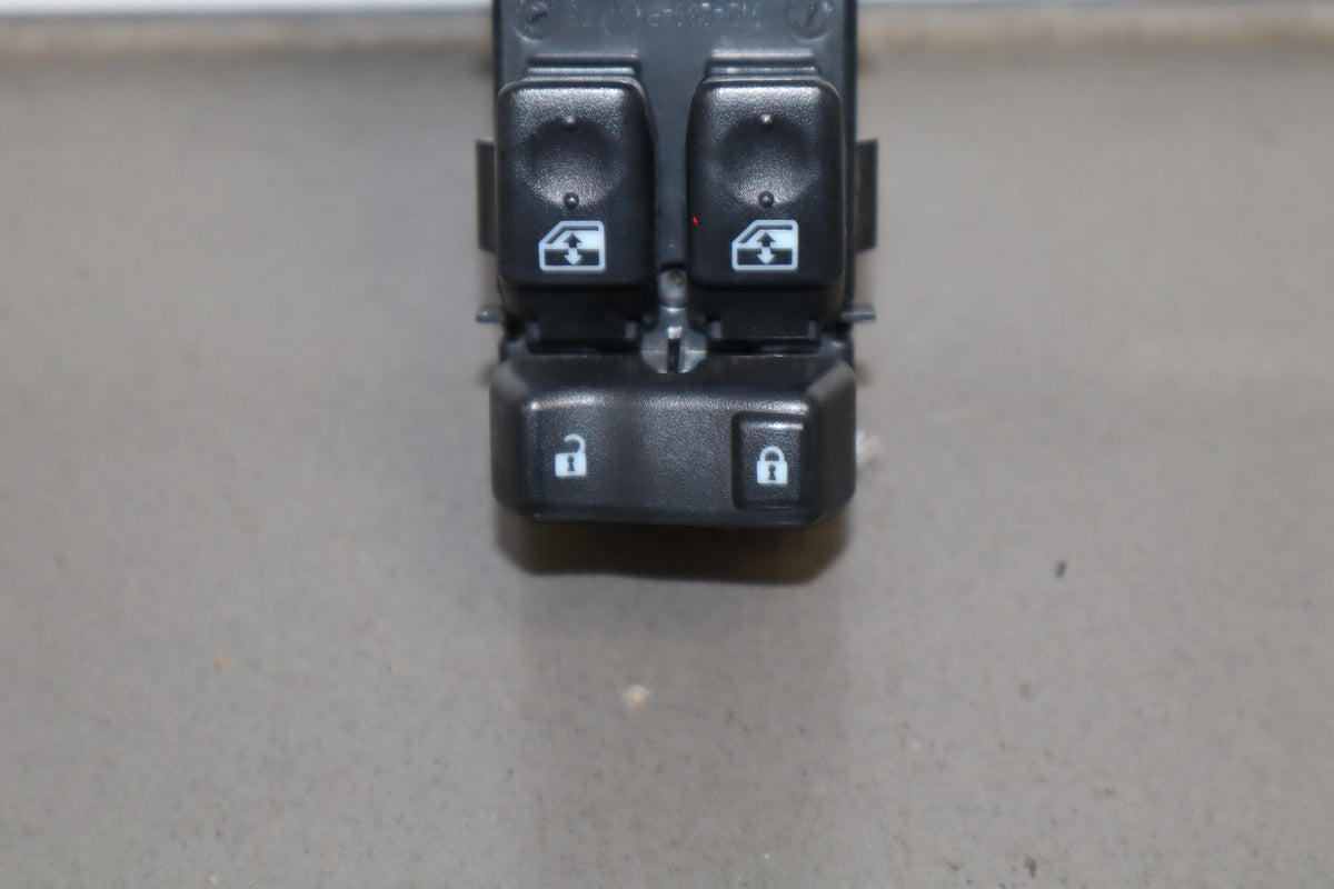 2003-2007 Hummer H2- Left Front Window Switch