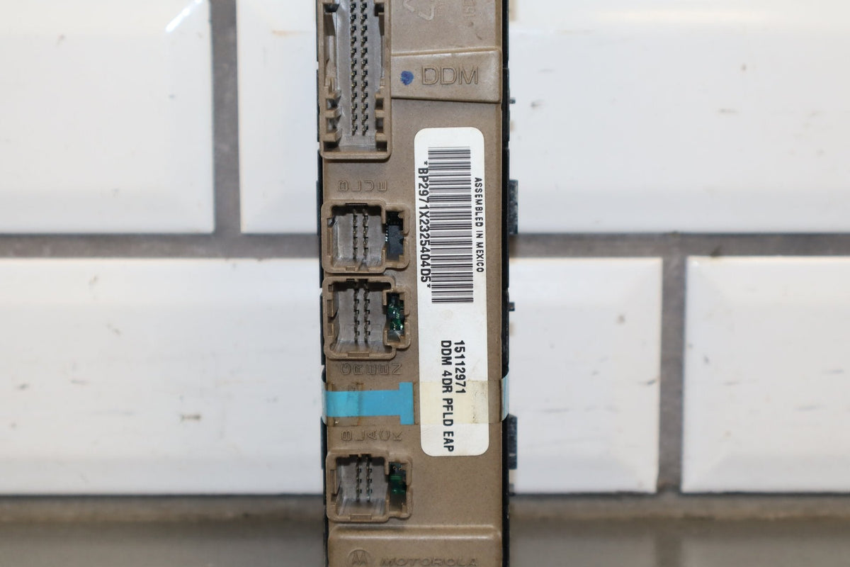 2003-2007 Hummer H2- Left Front Window Switch