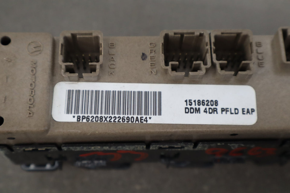2003-2007 Hummer H2- Left Front Window Switch