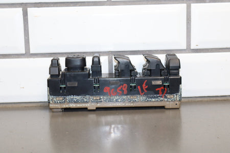 2003-2007 Hummer H2- Left Front Window Switch