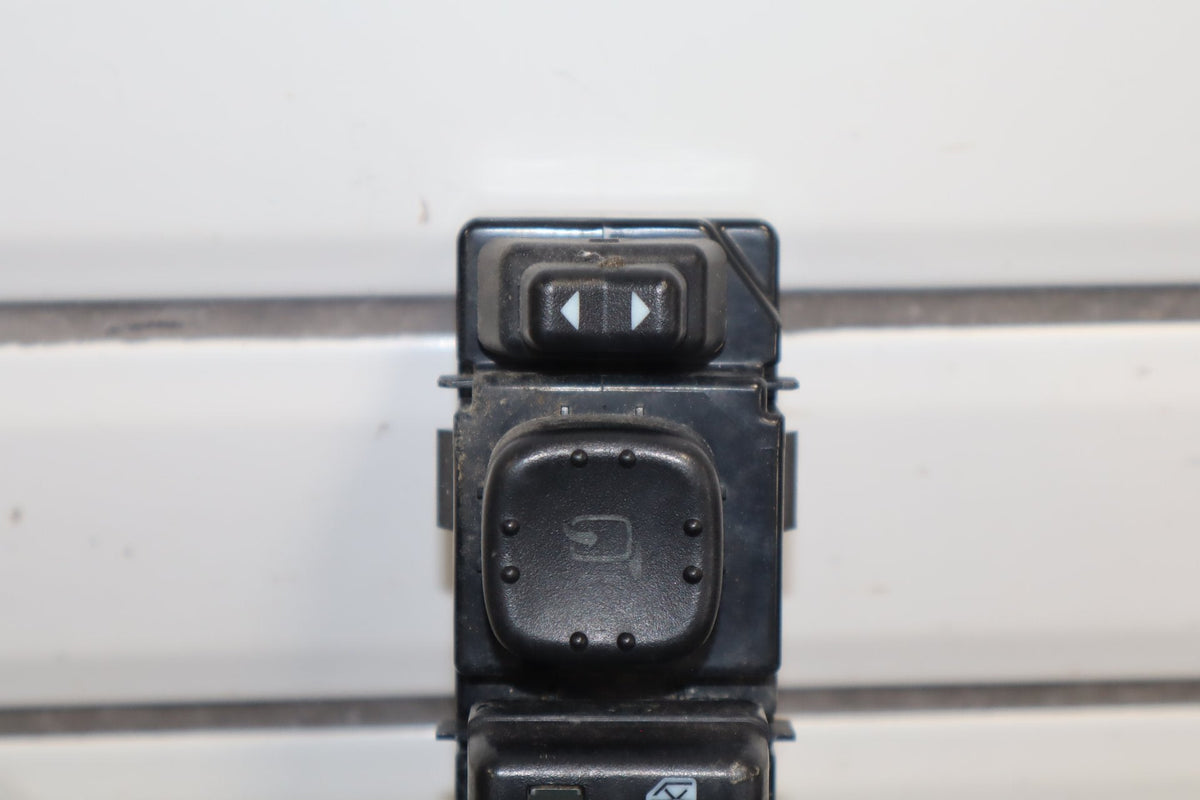 2003-2007 Hummer H2- Left Front Window Switch