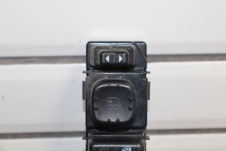 2003-2007 Hummer H2- Left Front Window Switch