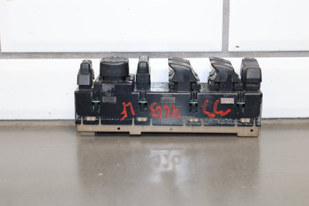 2003-2007 Hummer H2- Left Front Window Switch
