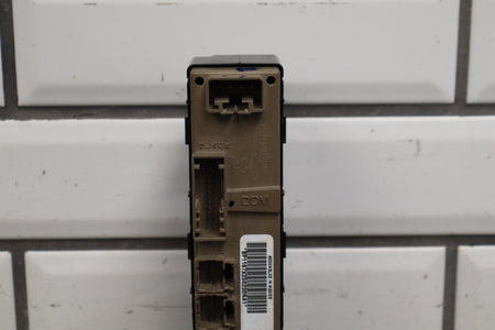 2003-2007 Hummer H2 - Left Front Window Switch W/ Bezel Ebony