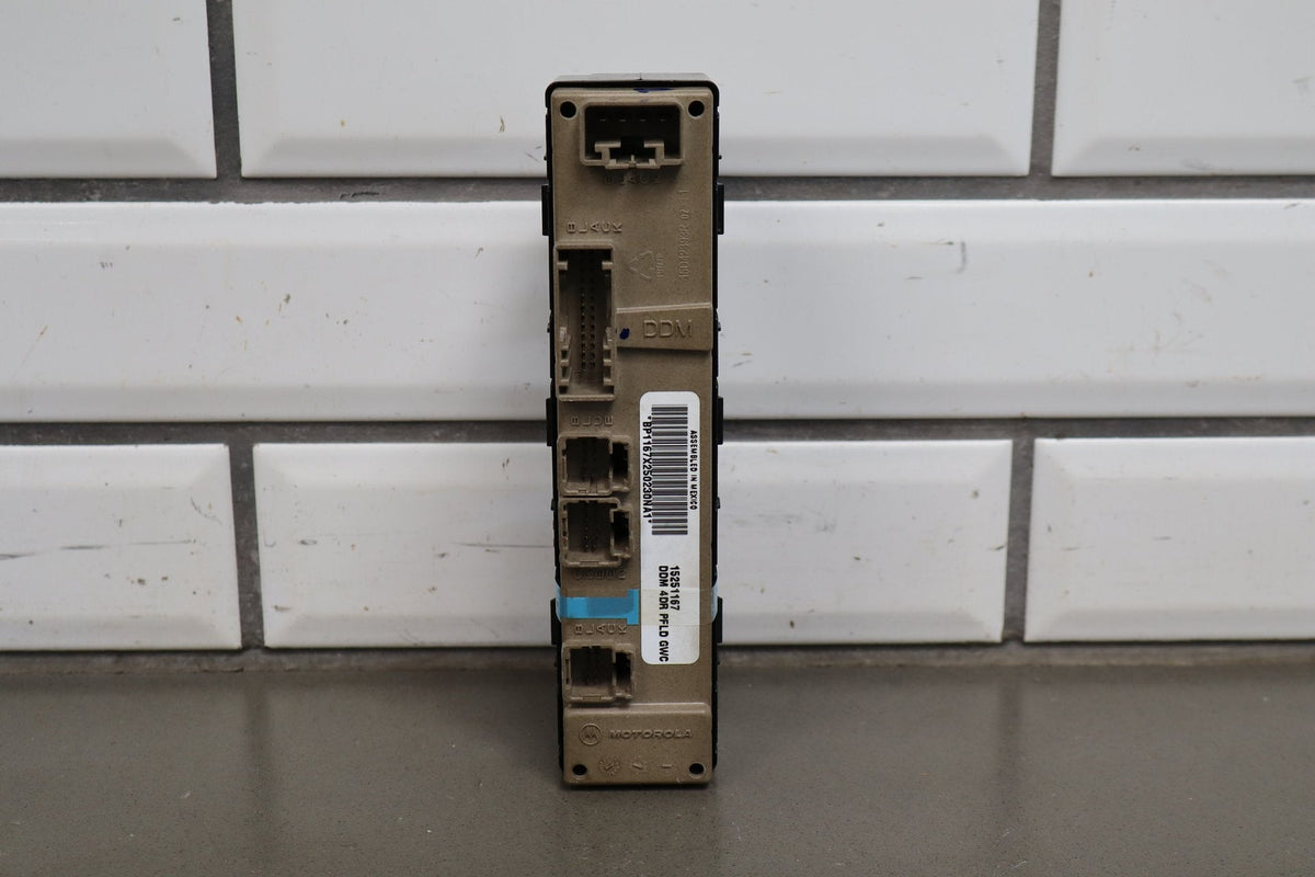 2003-2007 Hummer H2 - Left Front Window Switch W/ Bezel Ebony