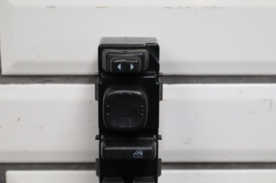2003-2007 Hummer H2 - Left Front Window Switch W/ Bezel Ebony