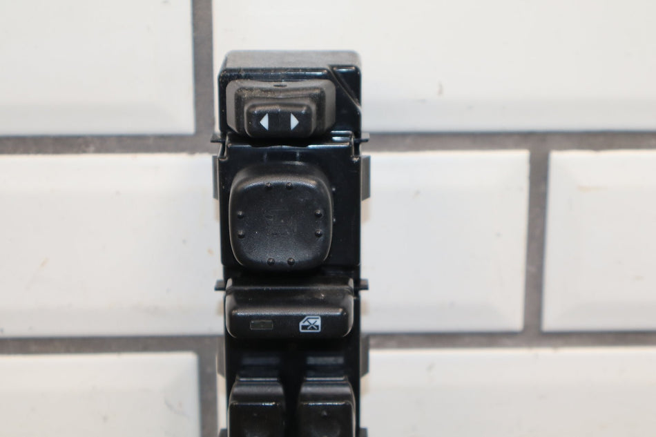 2003-2007 Hummer H2 - Left Front Window Switch W/ Bezel Wheat 15103769