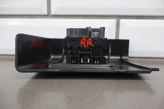 2003 - 2007 Hummer H2 - Left or Right Rear Window Switch 15093146