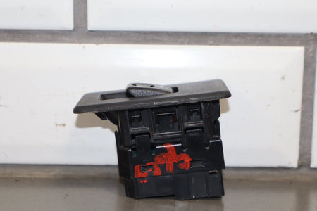 2003-2007 Hummer H2- Left or Right Rear Window Switch 15093146