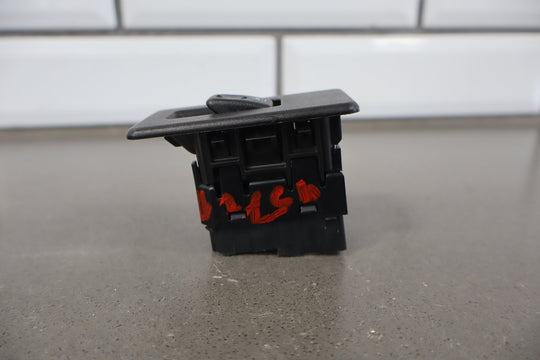2003 - 2007 Hummer H2 - Left or Right Rear Window Switch 15093146
