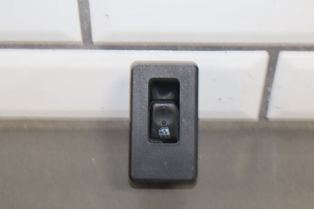 2003-2007 Hummer H2- Left or Right Rear Window Switch 15093146
