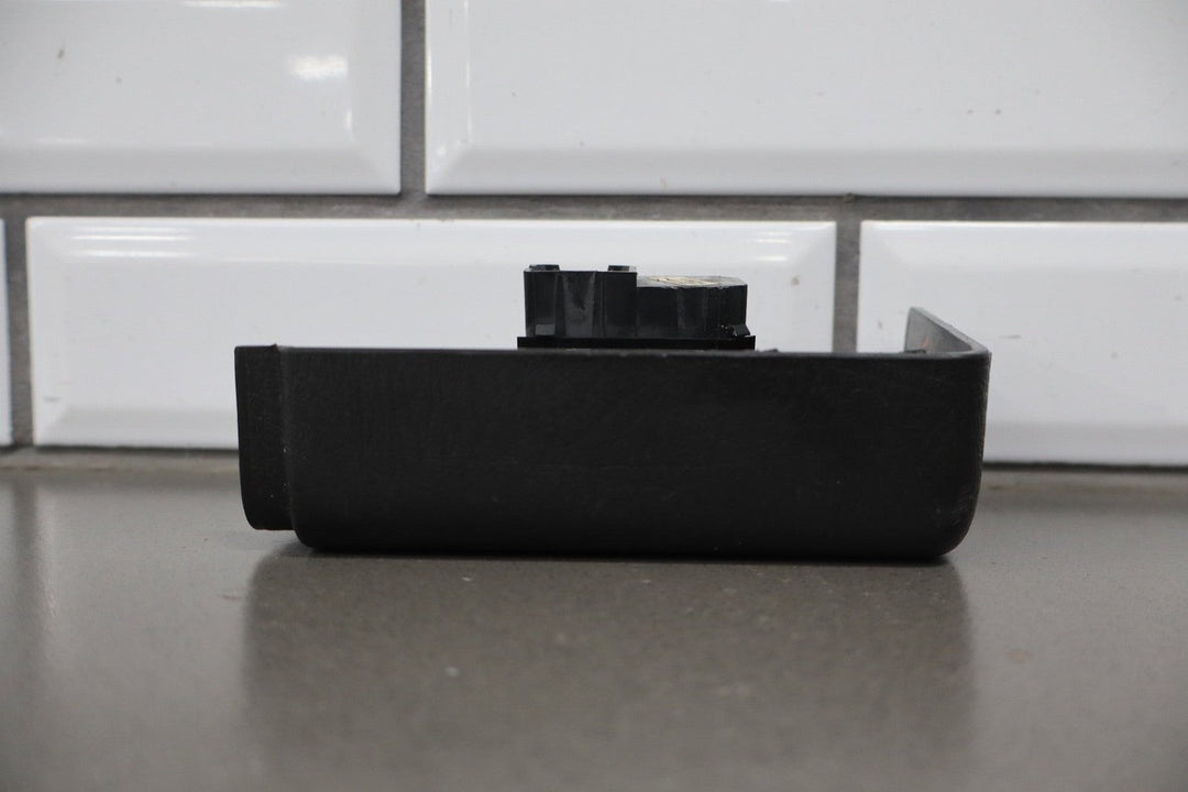 2003 - 2007 Hummer H2 - Left or Right Rear Window Switch 15093146