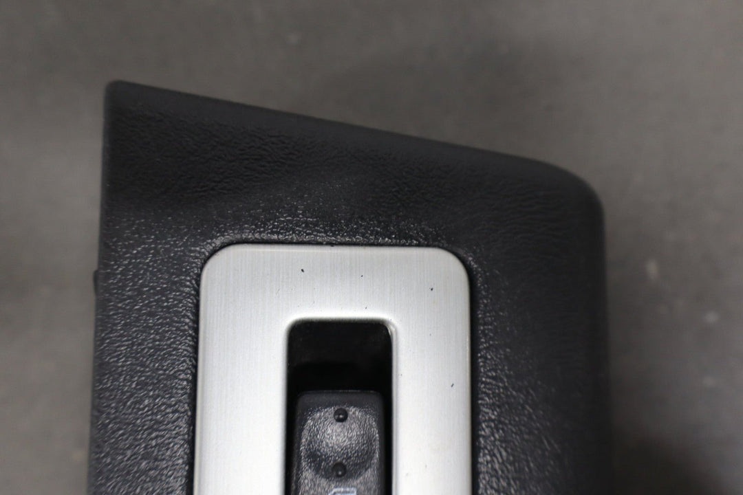 2003 - 2007 Hummer H2 - Left or Right Rear Window Switch 15093146