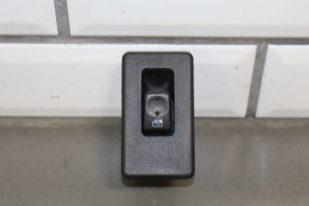 2003-2007 Hummer H2- Left or Right Rear Window Switch 15093146
