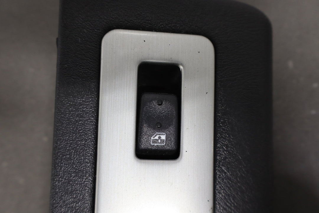 2003 - 2007 Hummer H2 - Left or Right Rear Window Switch 15093146