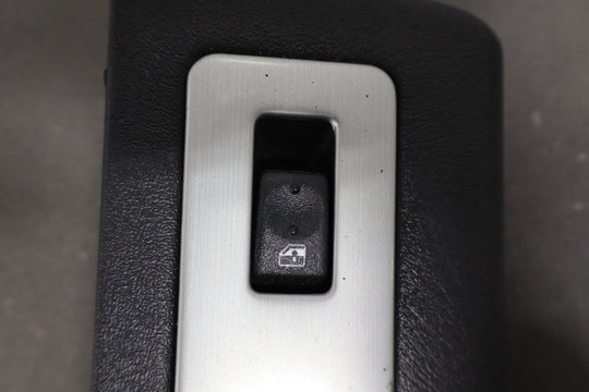 2003 - 2007 Hummer H2 - Left or Right Rear Window Switch 15093146