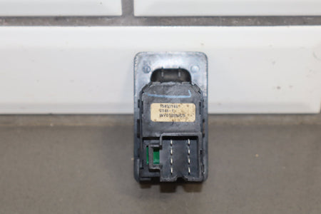 2003-2007 Hummer H2- Left or Right Rear Window Switch 15093146