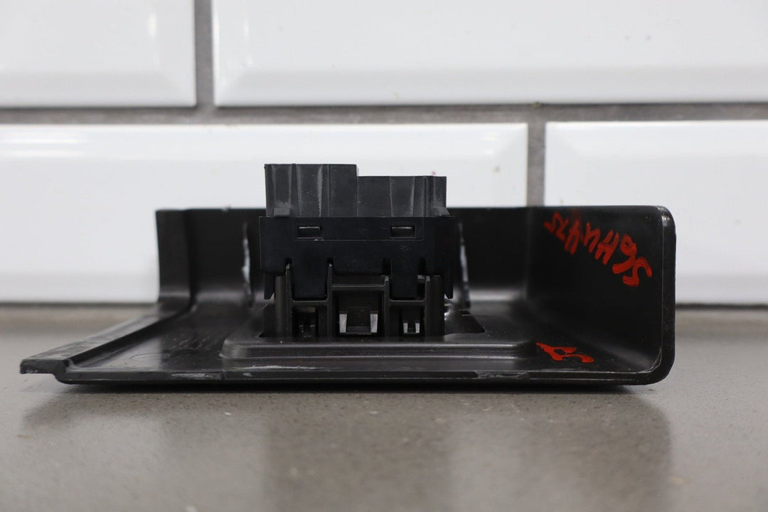 2003 - 2007 Hummer H2 - Left or Right Rear Window Switch 15093146