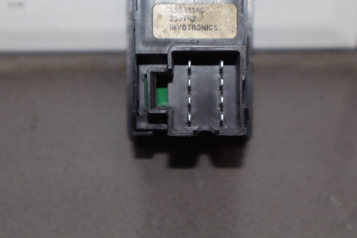2003-2007 Hummer H2- Left or Right Rear Window Switch 15093146