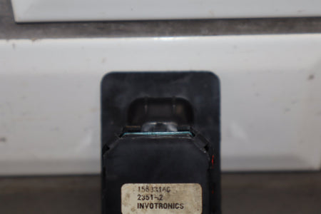 2003-2007 Hummer H2- Left or Right Rear Window Switch 15093146