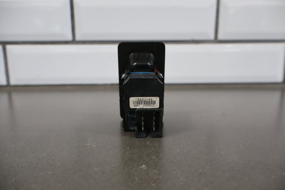 2003 - 2007 Hummer H2 - Left or Right Rear Window Switch 15093146