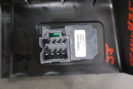 2003 - 2007 Hummer H2 - Left or Right Rear Window Switch 15093146