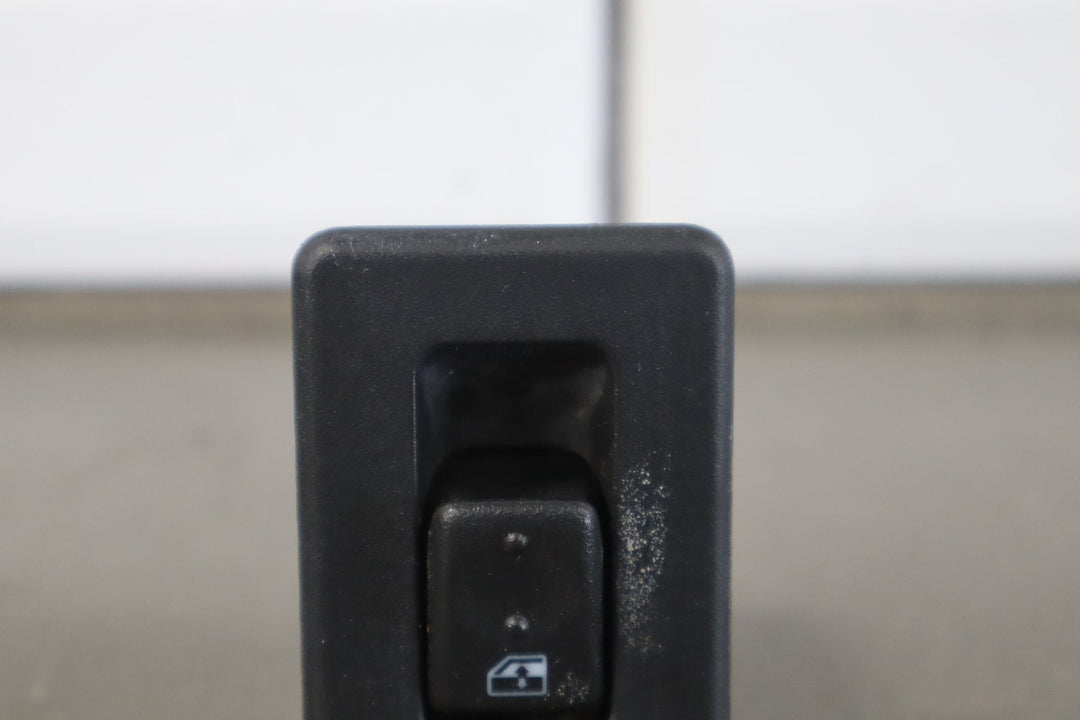 2003 - 2007 Hummer H2 - Left or Right Rear Window Switch 15093146