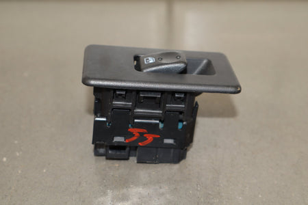 2003-2007 Hummer H2 - Left or Right Rear Window Switch
