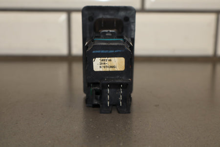 2003-2007 Hummer H2 - Left or Right Rear Window Switch