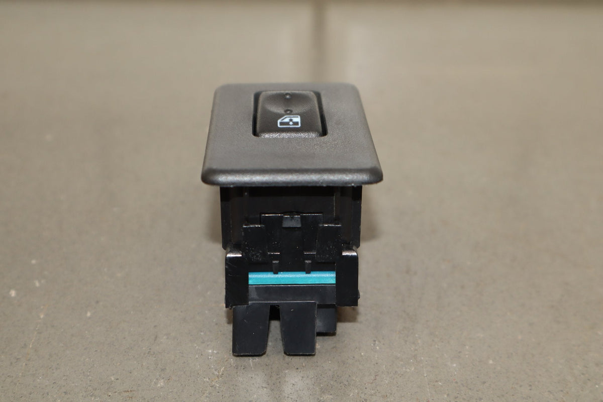 2003-2007 Hummer H2 - Left or Right Rear Window Switch