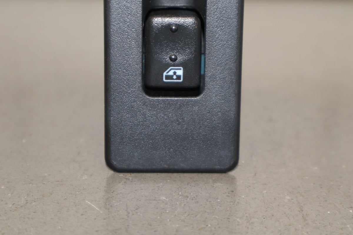 2003-2007 Hummer H2 - Left or Right Rear Window Switch