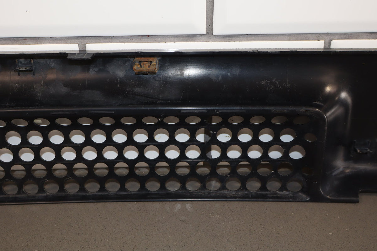 2003-2007 Hummer H2 Lower Front Grille 15078156