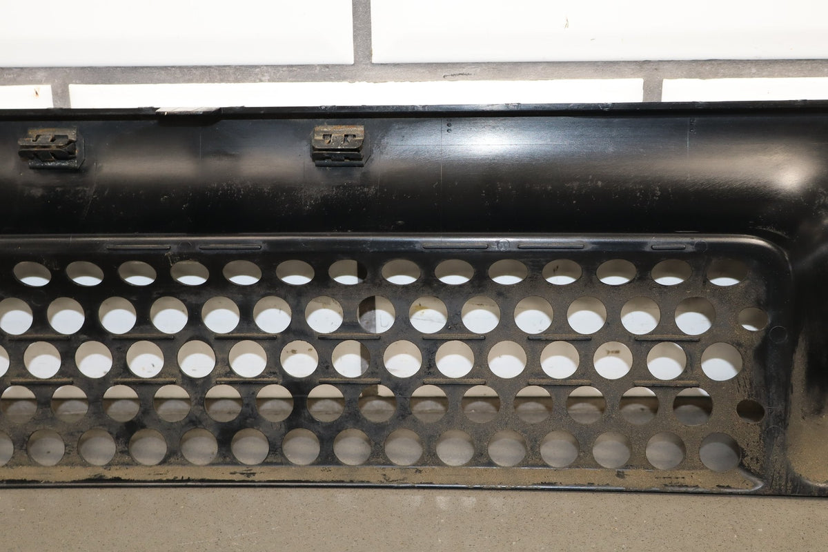 2003-2007 Hummer H2 Lower Front Grille 15078156