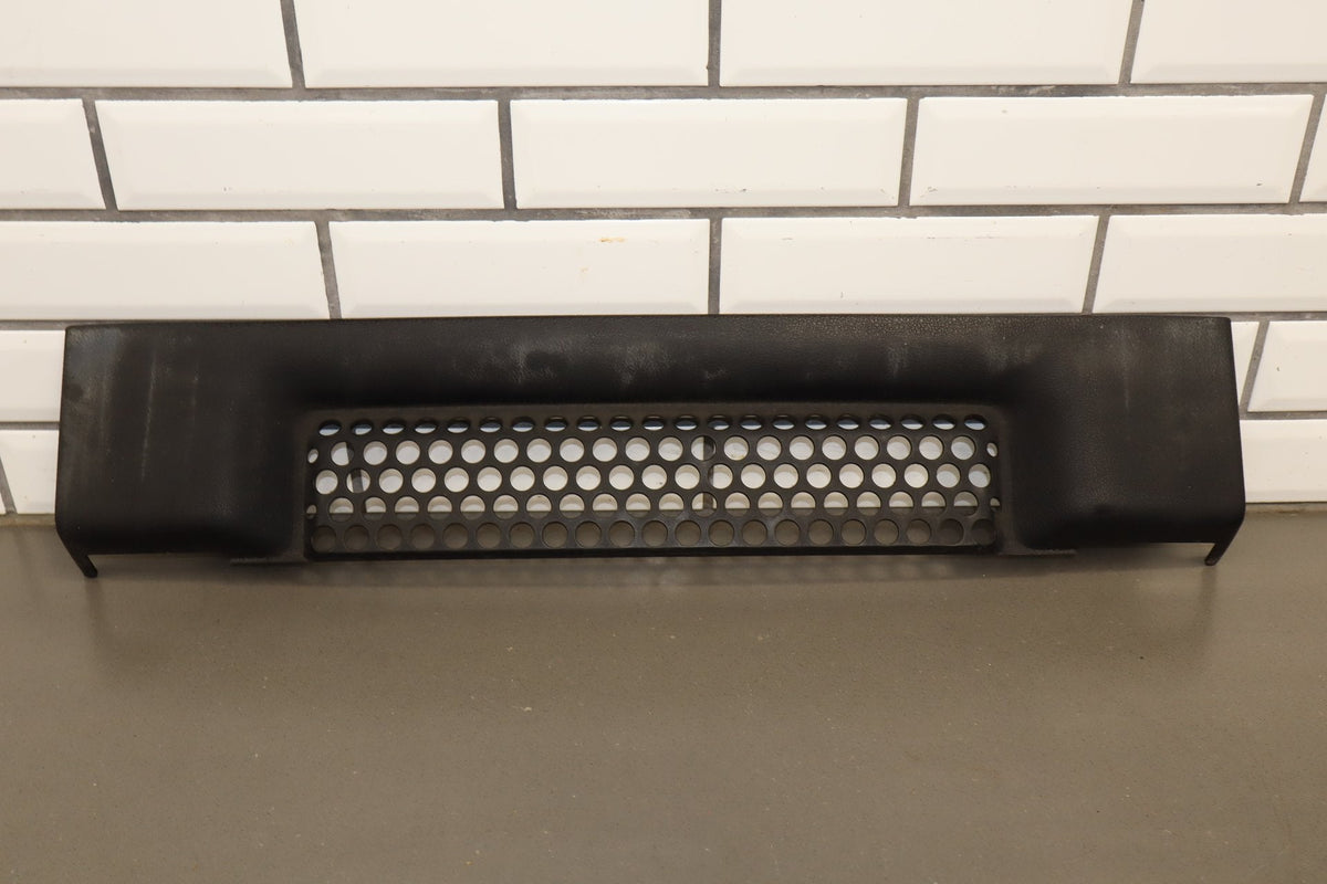 2003-2007 Hummer H2 Lower Front Grille 15078156