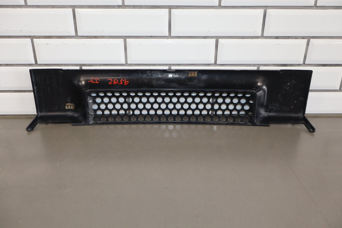 2003-2007 Hummer H2 Lower Front Grille 15078156