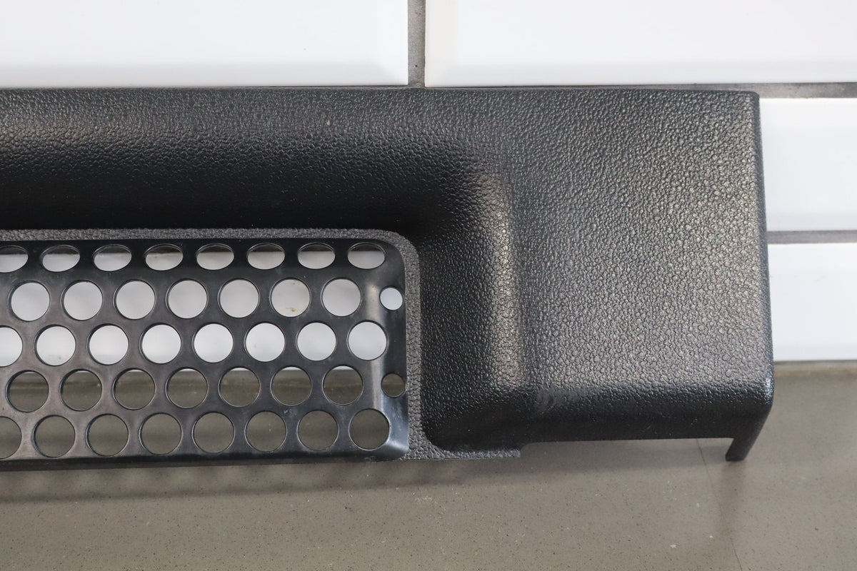 2003-2007 Hummer H2 Lower Front Grille 15078156