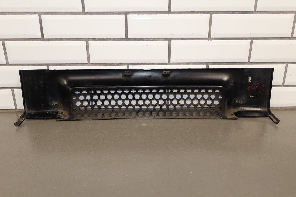 2003-2007 Hummer H2 Lower Front Grille 15078156