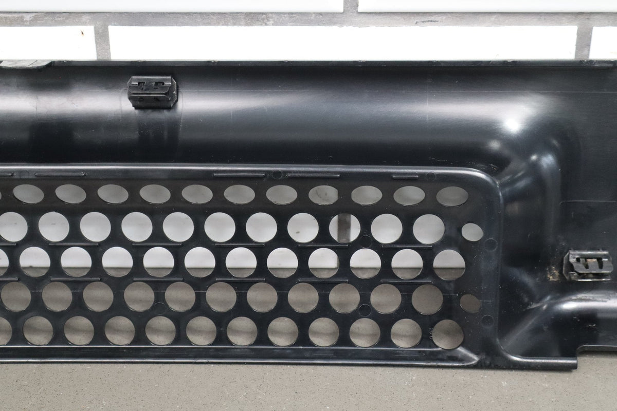 2003-2007 Hummer H2 Lower Front Grille 15078156