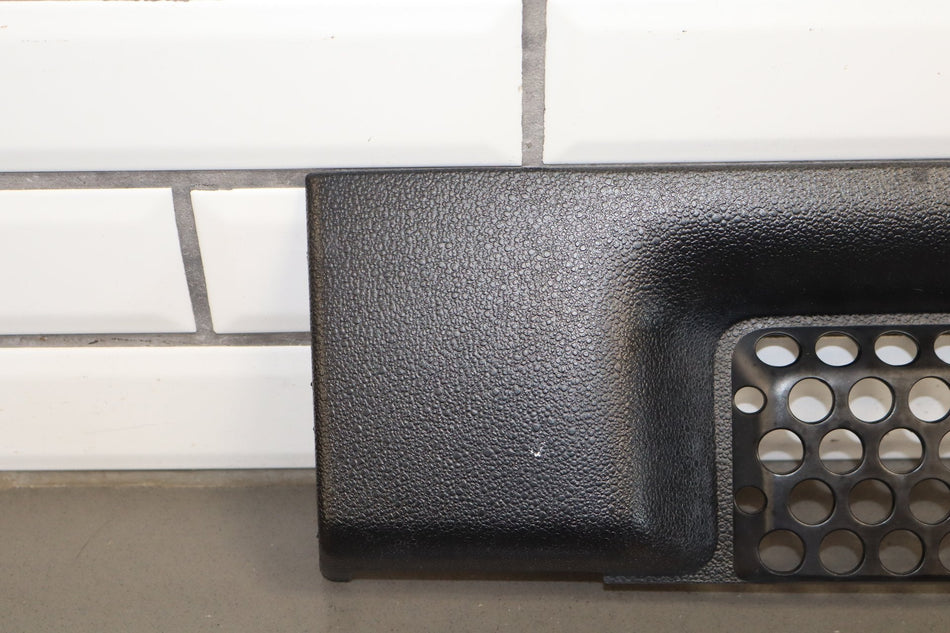 2003-2007 Hummer H2 Lower Grille 15078155