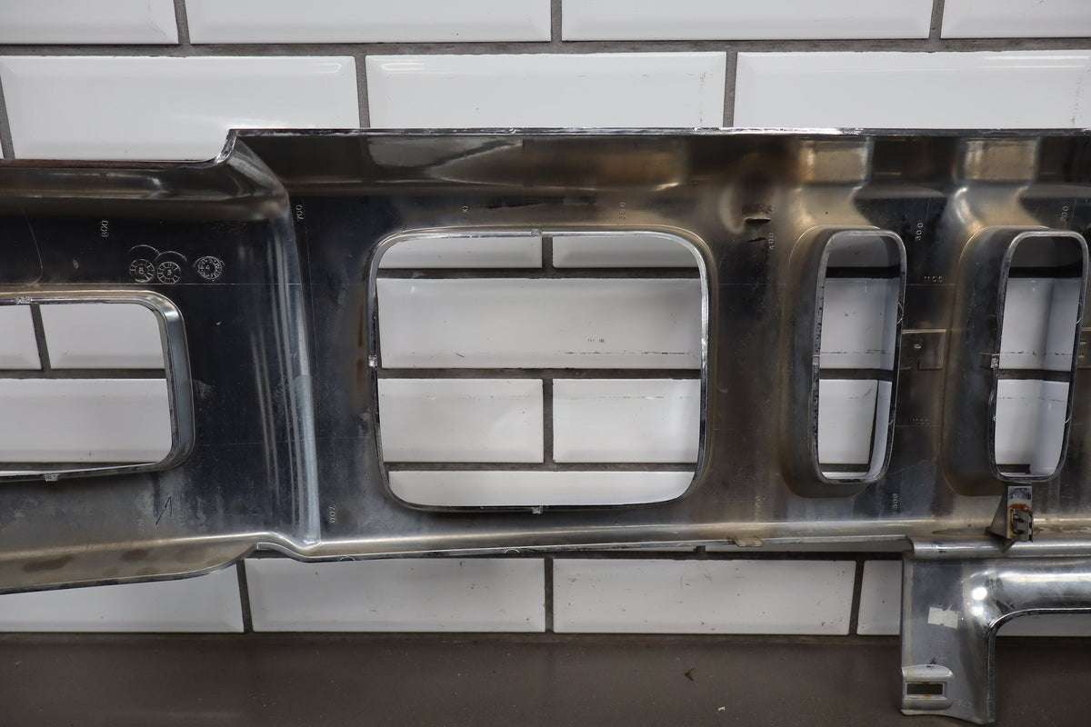 2003-2007 Hummer H2 Main Chrome Radiator Grille 15777617