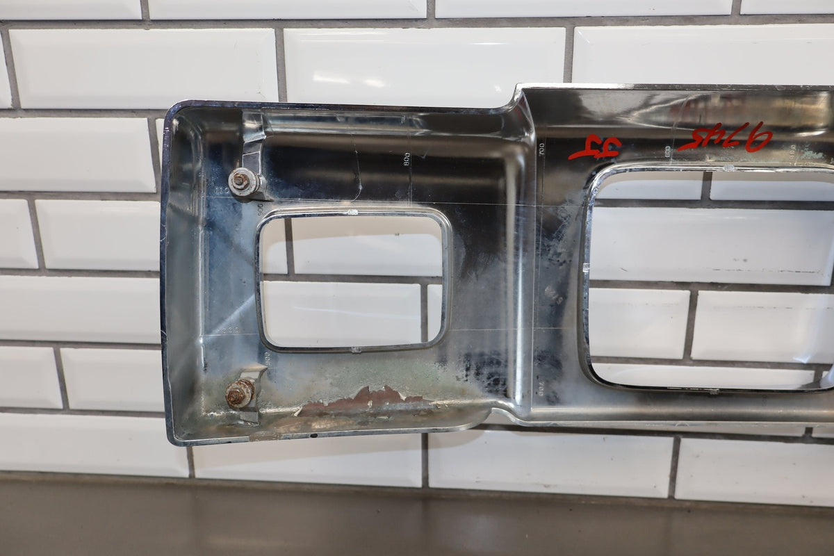 2003-2007 Hummer H2 Main Chrome Radiator Grille 15777617 - Chips, Bubbling
