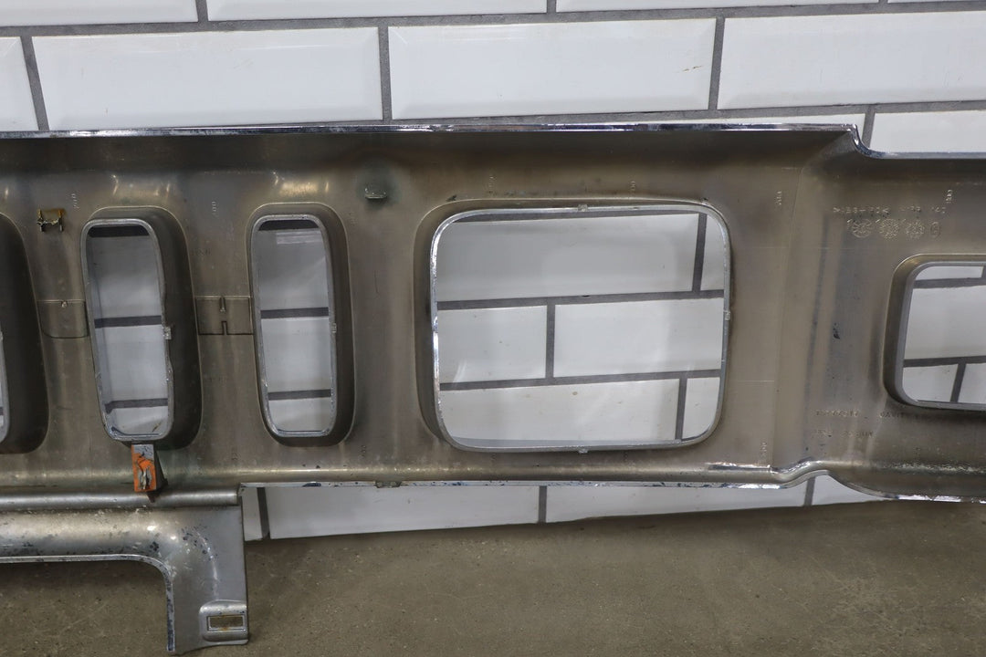 2003 - 2007 Hummer H2 OEM Upper Headlight Bumper Chrome Grille *1 Broken Tab*