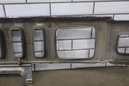 2003 - 2007 Hummer H2 OEM Upper Headlight Bumper Chrome Grille *1 Broken Tab*