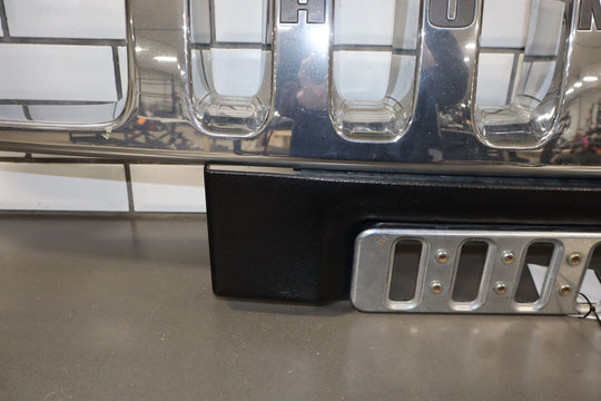 2003 - 2007 Hummer H2 OEM Upper Headlight Bumper Chrome Grille