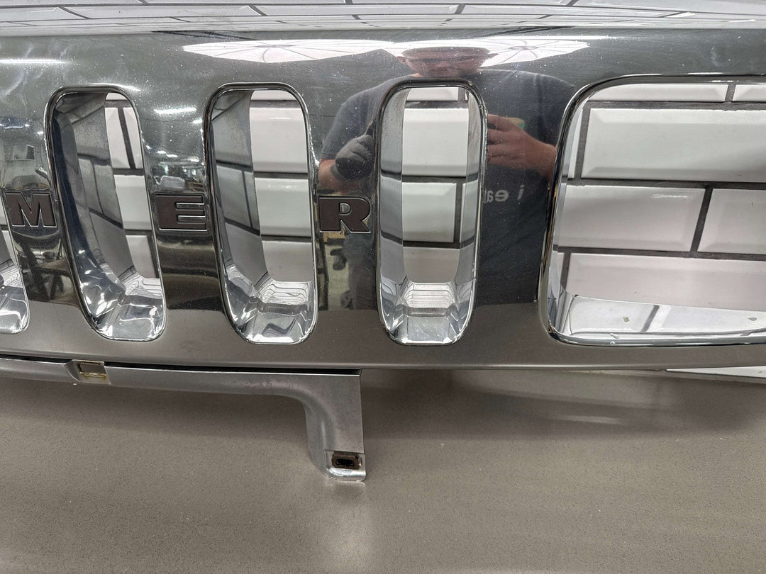 2003 - 2007 Hummer H2 OEM Upper Headlight Bumper Grille (Chrome) *Weathered*