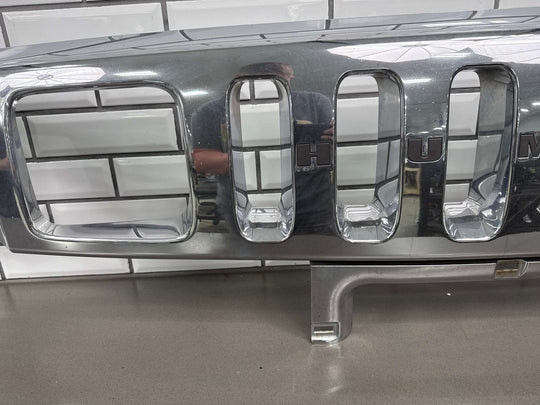 2003 - 2007 Hummer H2 OEM Upper Headlight Bumper Grille (Chrome) *Weathered*