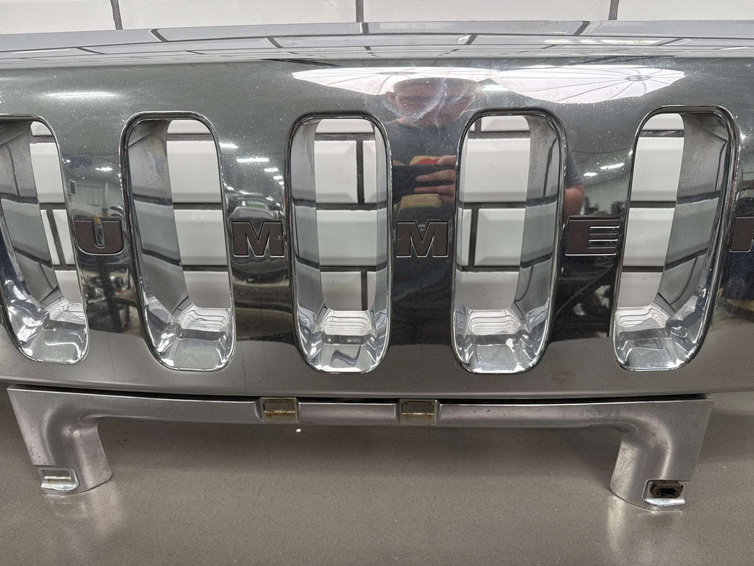 2003 - 2007 Hummer H2 OEM Upper Headlight Bumper Grille (Chrome) *Weathered*