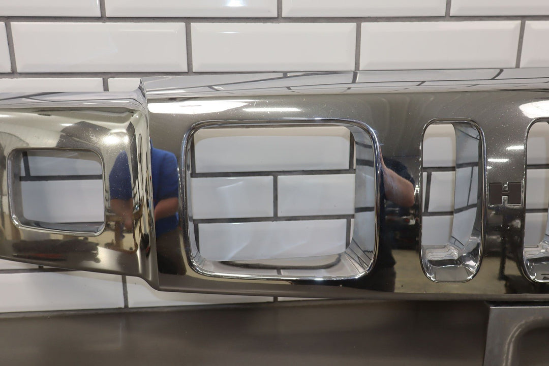 2003 - 2007 Hummer H2 OEM Upper Headlight Bumper Grille (Chrome) *Weathered*